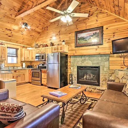 Smoky Mountain Cabin With Game Room And Hot Tub! Pigeon Forge Exterior foto